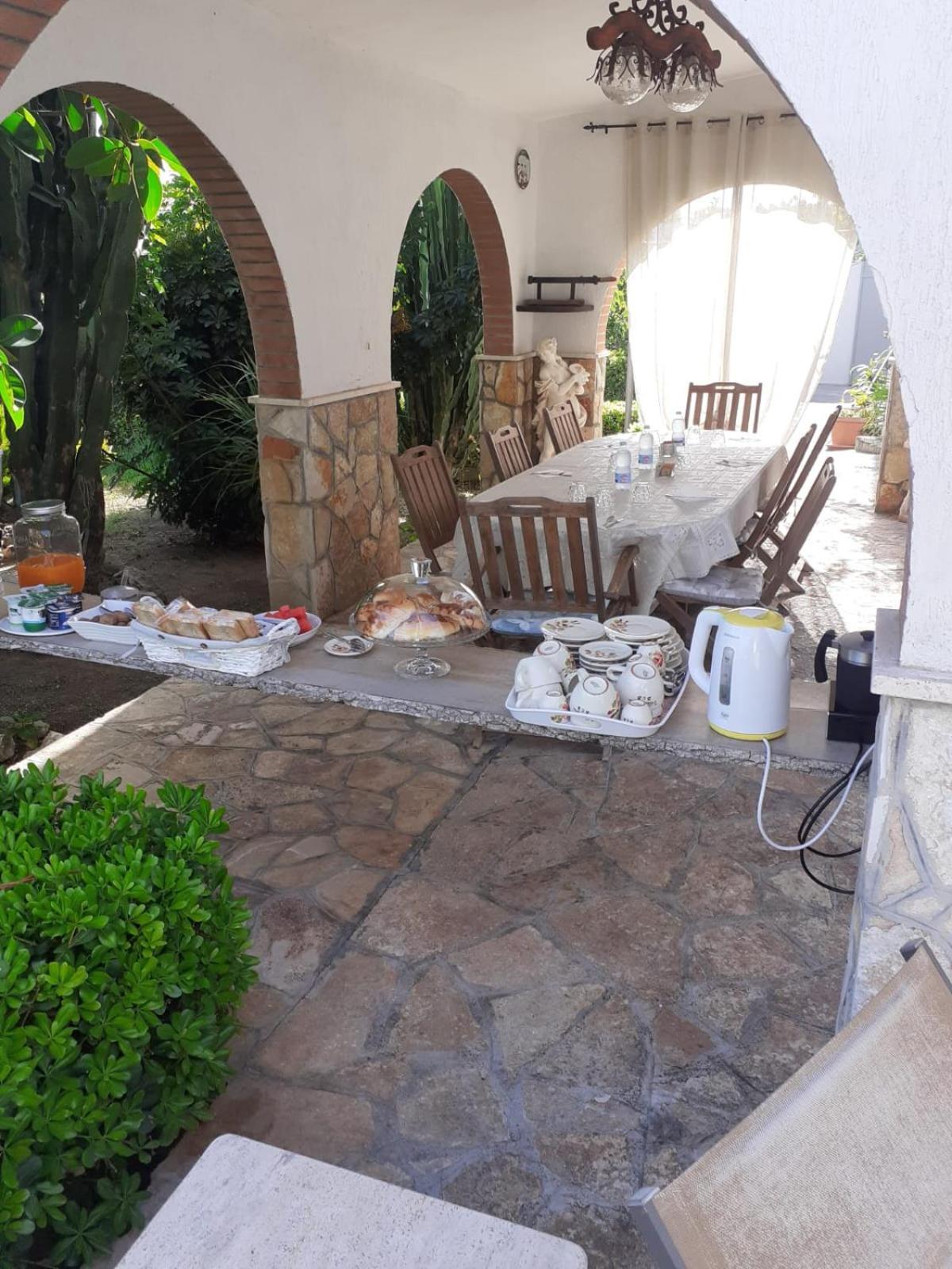 Villa Lina Bed&Breakfast ตารันโต ภายนอก รูปภาพ
