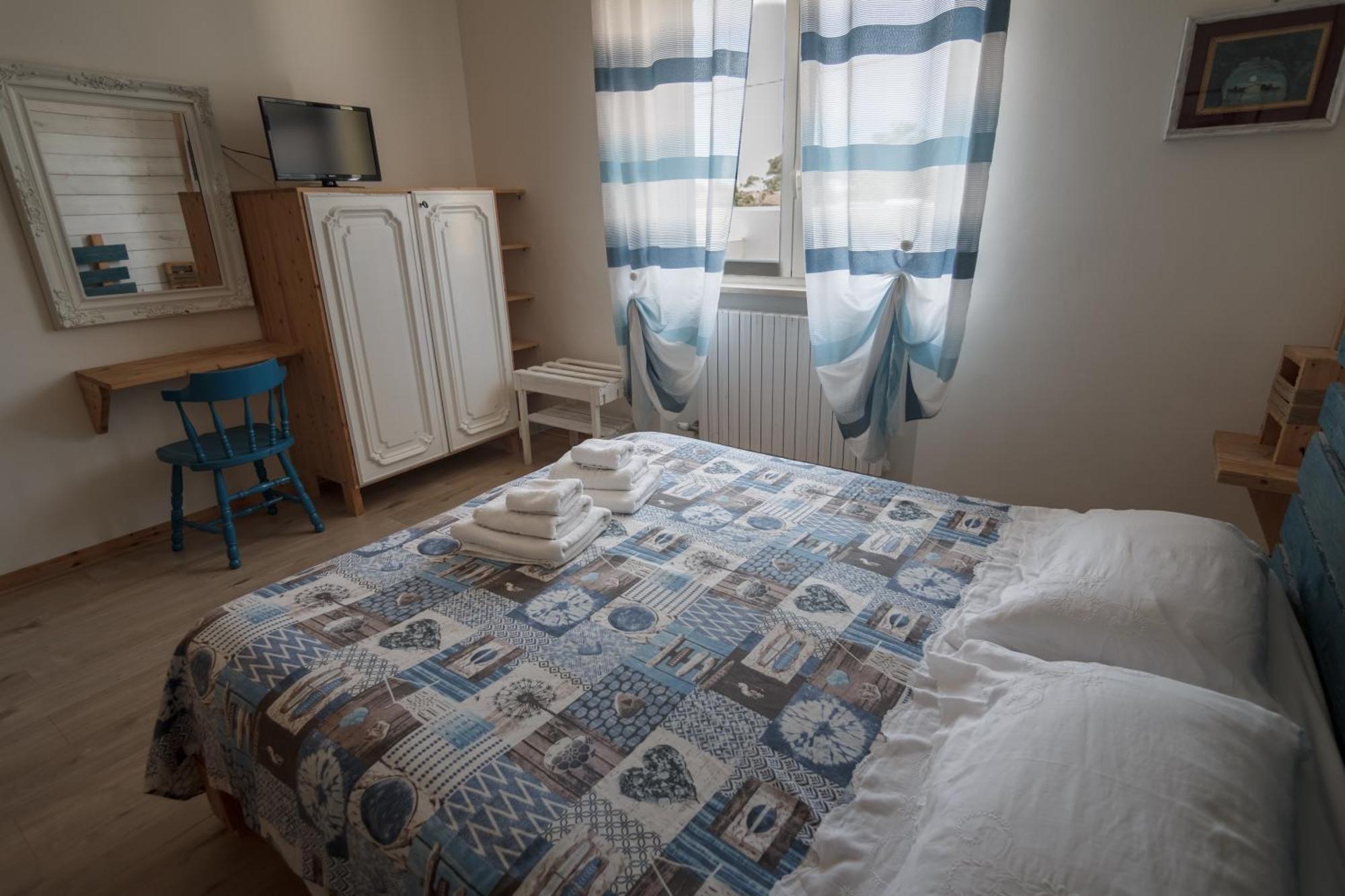 Villa Lina Bed&Breakfast ตารันโต ภายนอก รูปภาพ