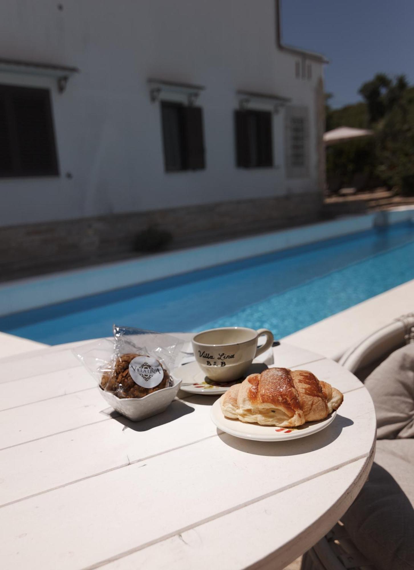 Villa Lina Bed&Breakfast ตารันโต ภายนอก รูปภาพ